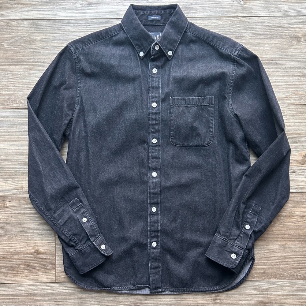 GAP | Black Denim Button Down Shirt (Small)